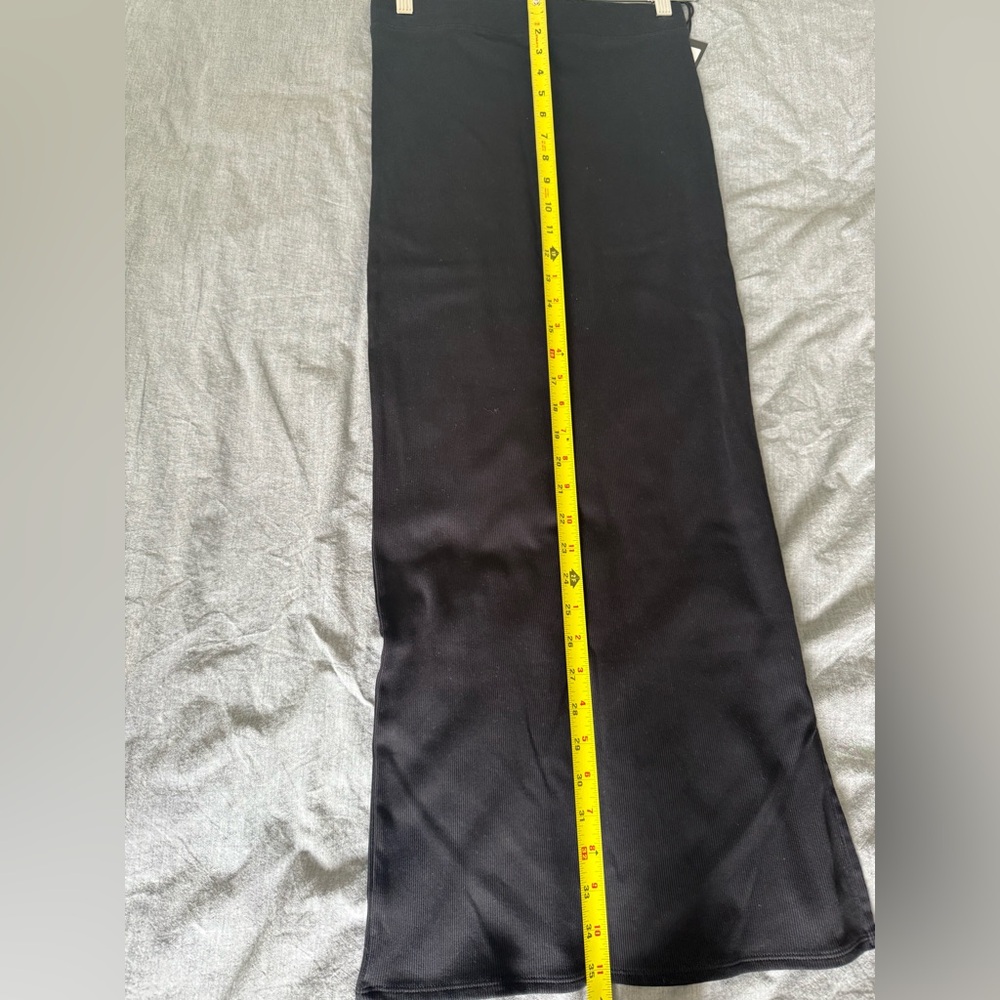 Ribbed maxi skirt with side slit - Brunette the Label - Picture 5 of 5